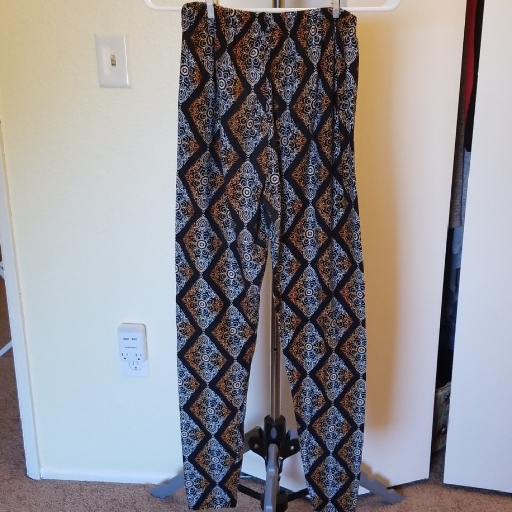 Fun print leggings